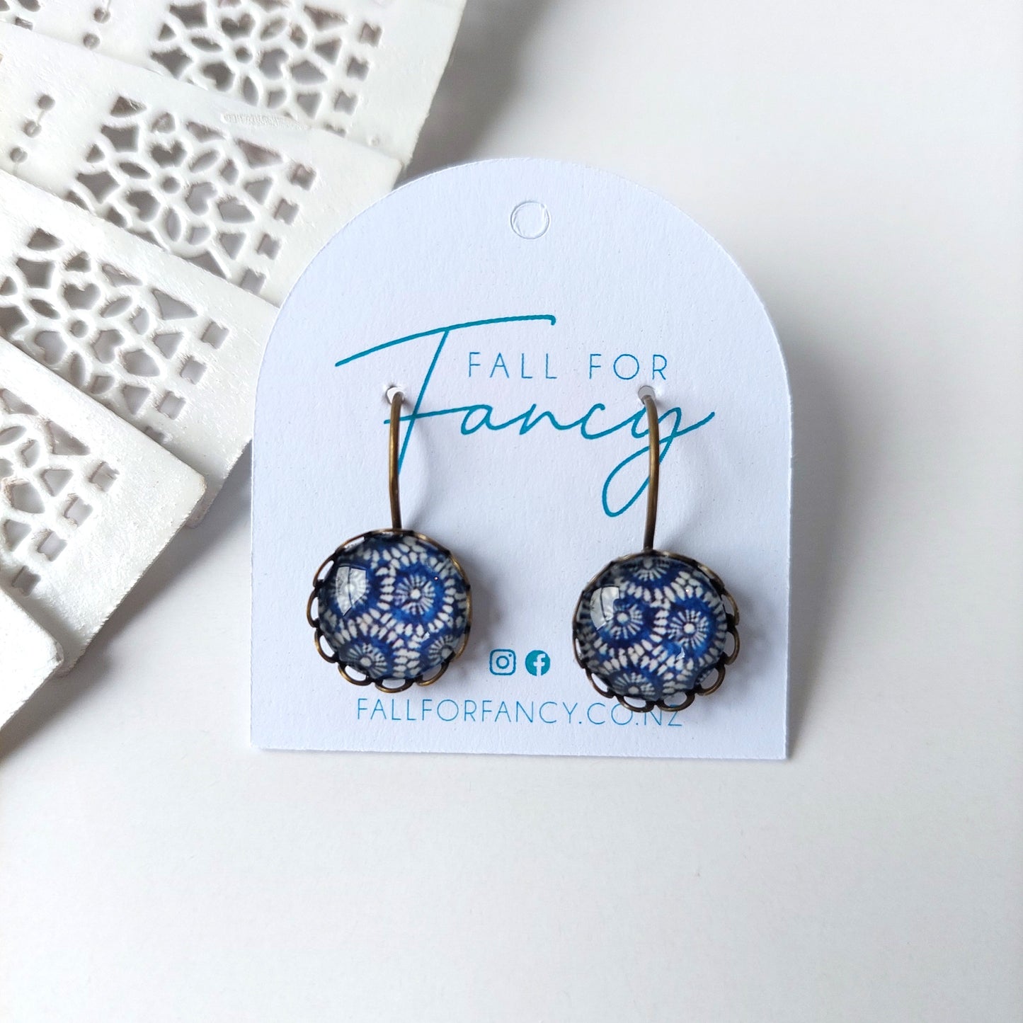 Filigree Edge - glass dome drop earrings