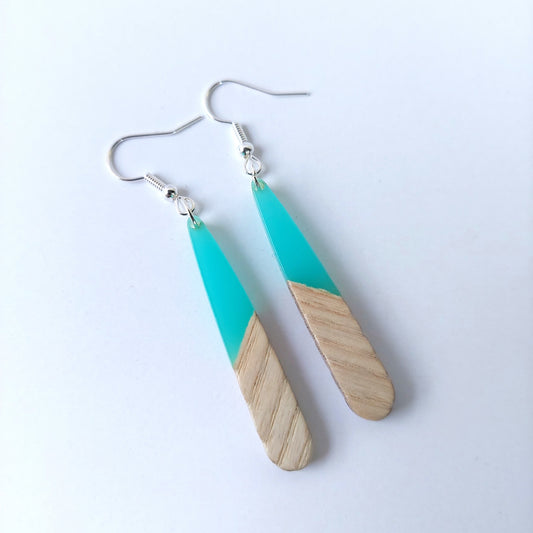 Slender tear drop - Sea Glass green