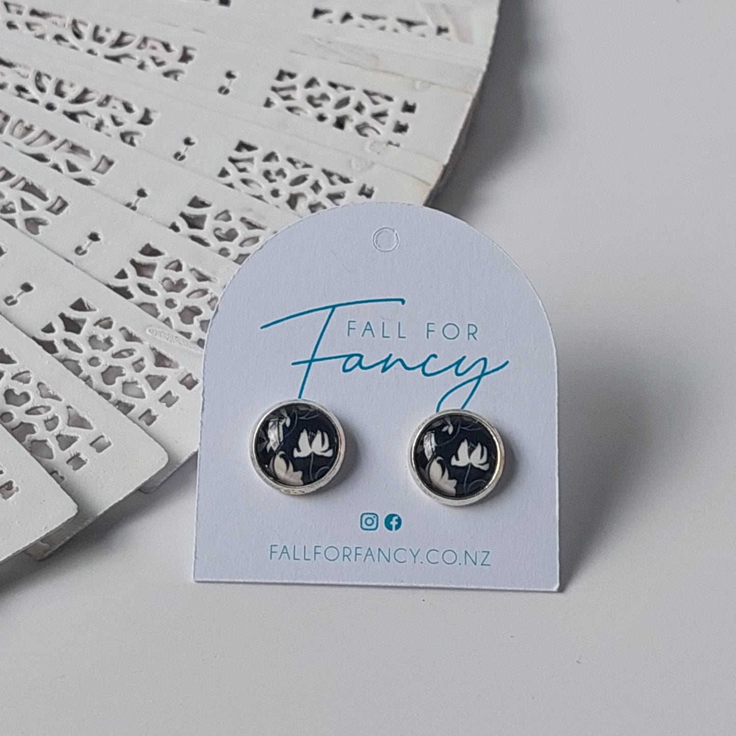 Glass Dome Stud Earrings - 10mm