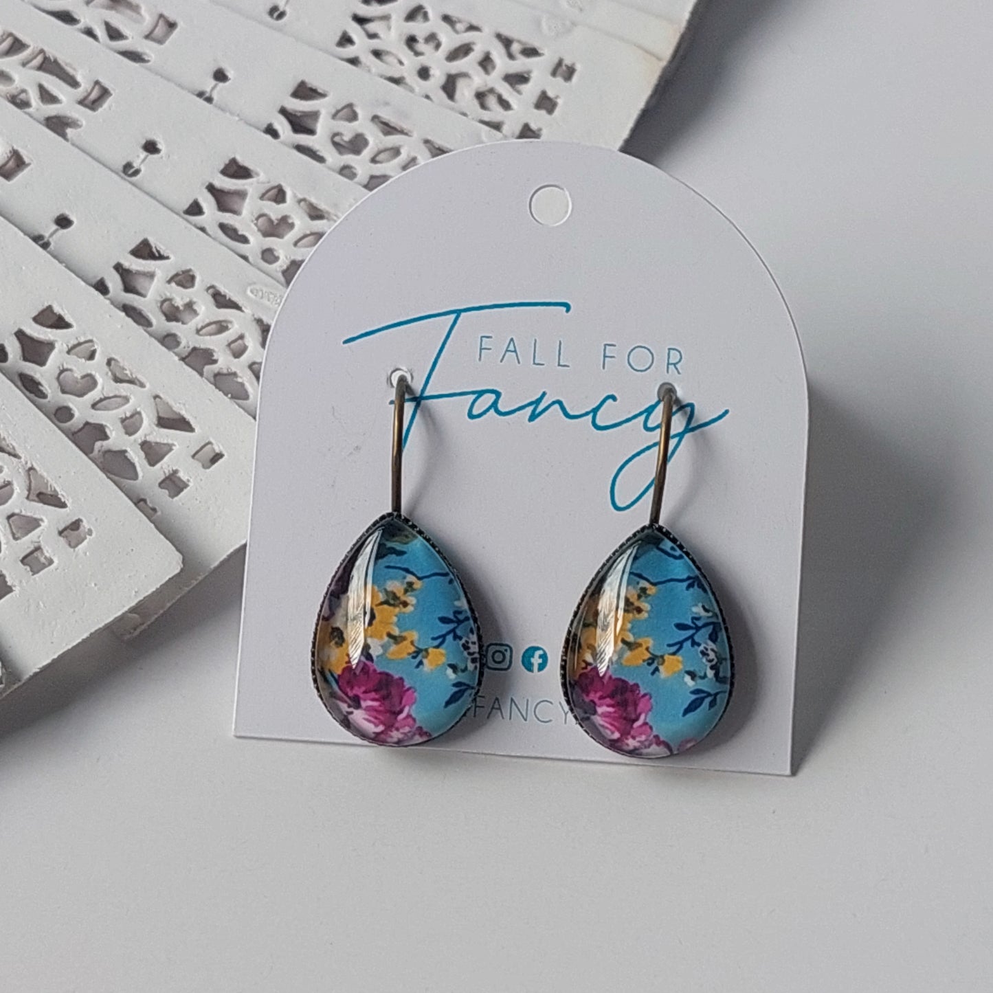 Glass Dome Tear Drops Earrings