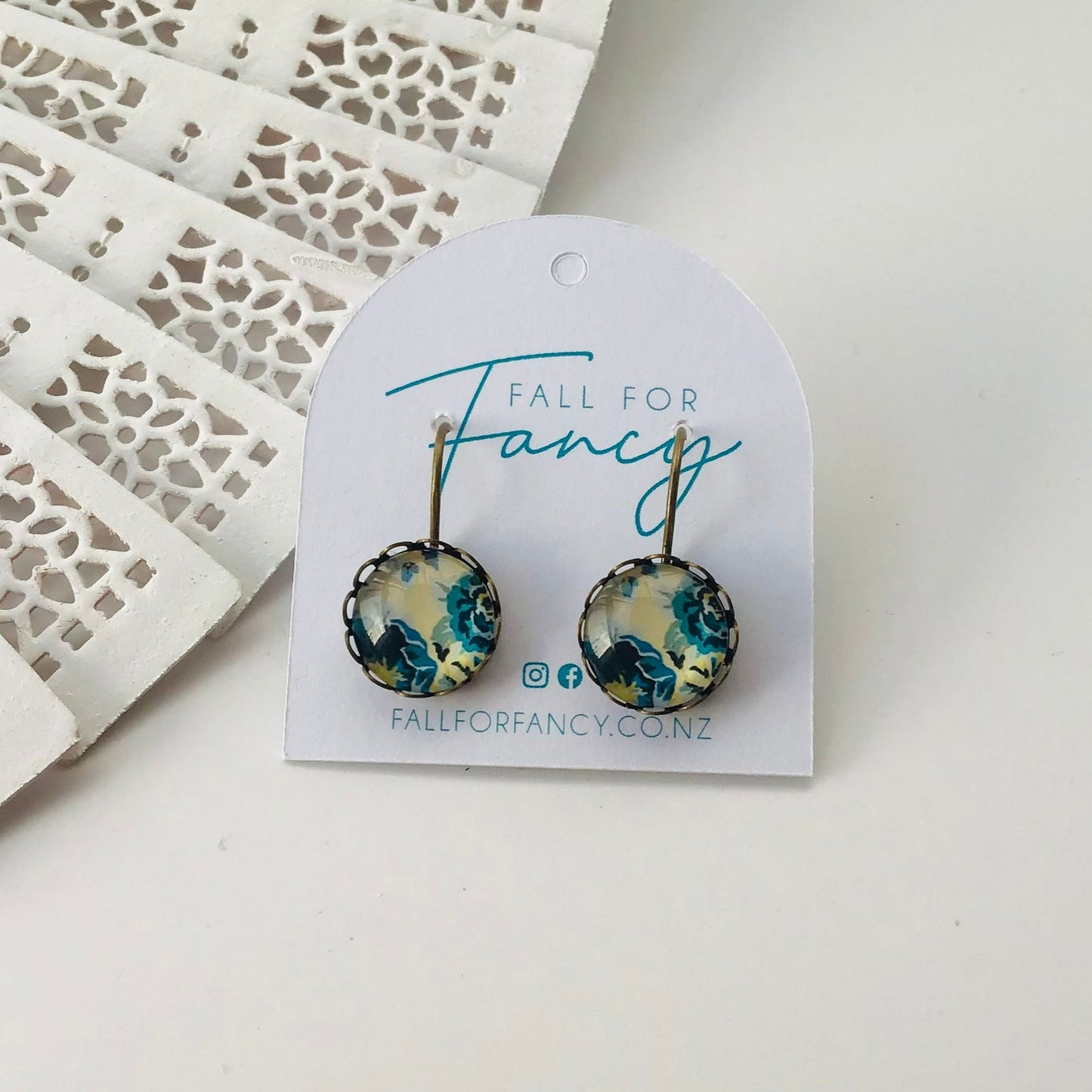 Filigree Edge - glass dome drop earrings