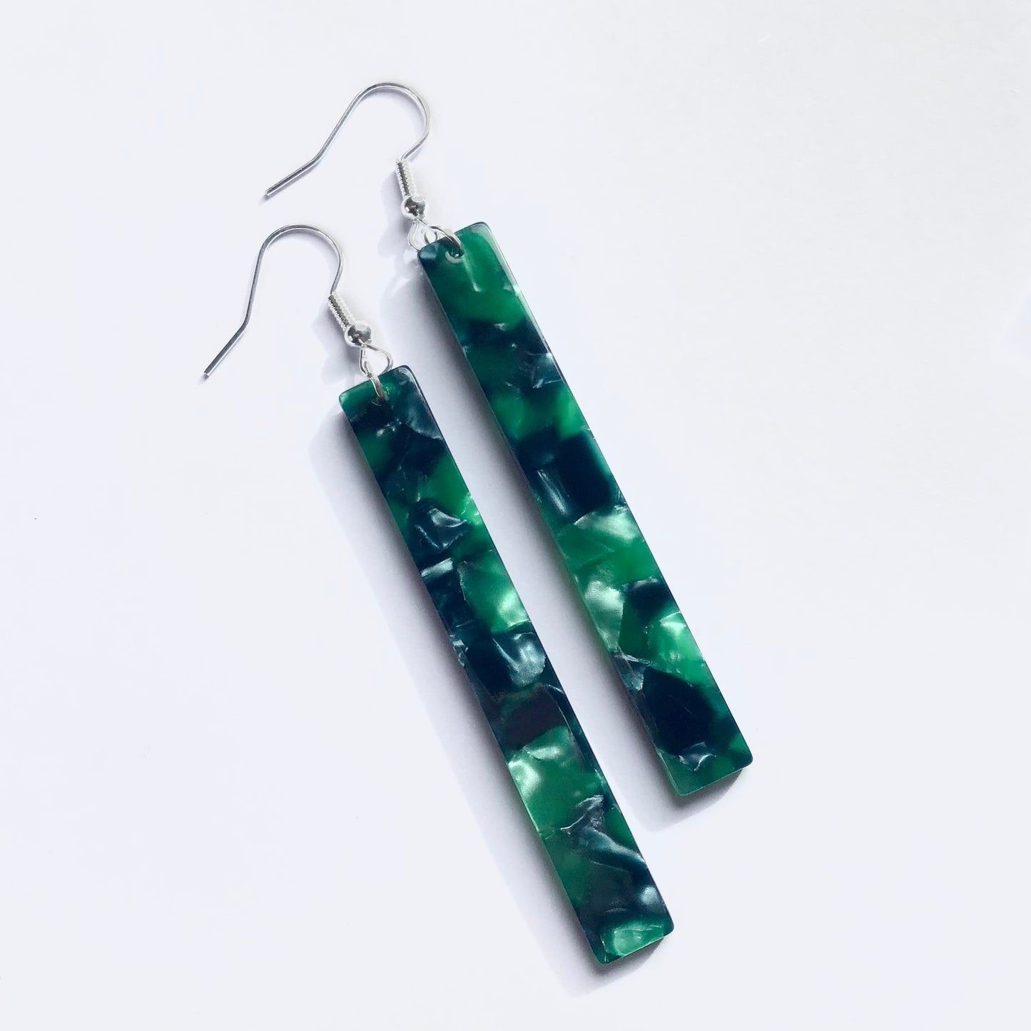 Long Tortoise Shell Drops - Emerald Green